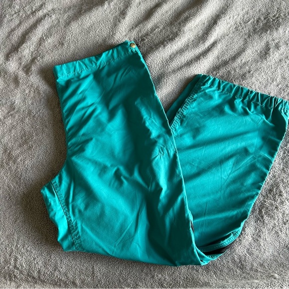 Vintage L.L. Bean Turquoise, Teal Windbreaker Layer, Outdoor, Snowboard, Skiing - Picture 1 of 11